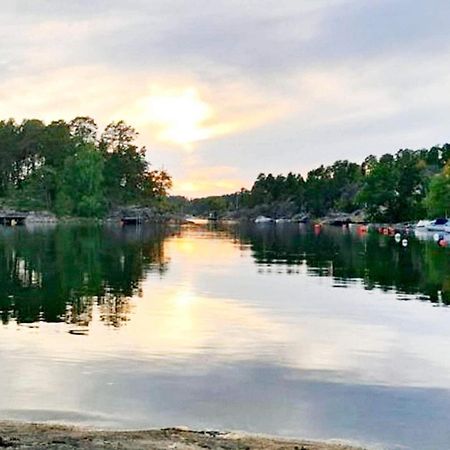 Holiday Home Djurhamn V エクステリア 写真
